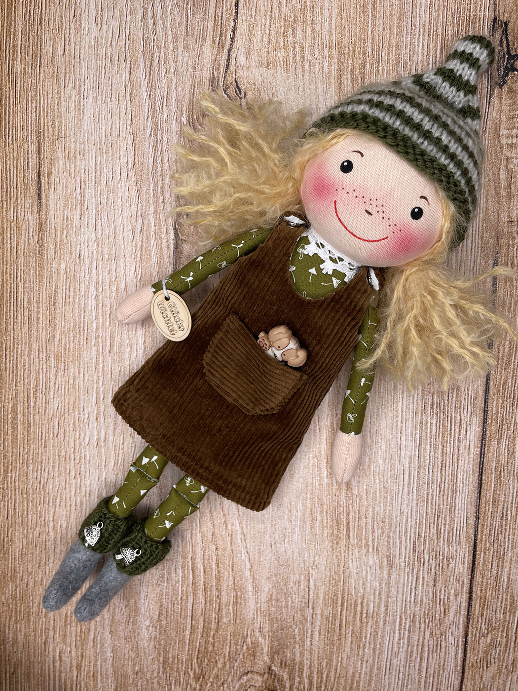 Handgemachte Wichtel Puppen aus der Wichtelfabrik - mit Liebe handgemacht in Tirol - Christine Zierer
