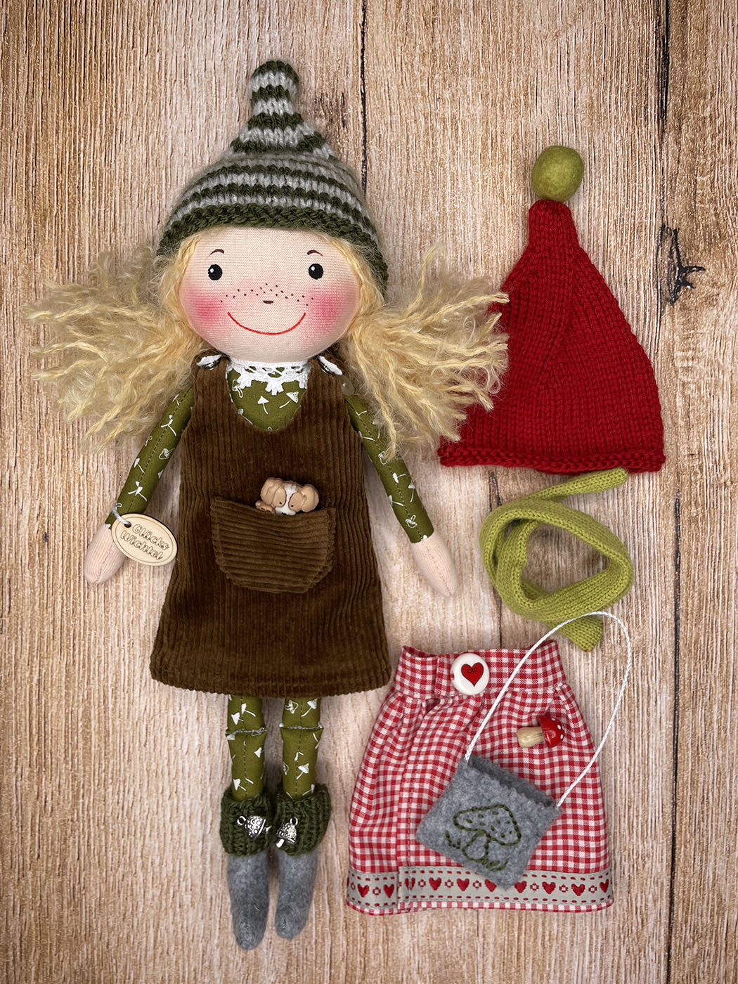 Handgemachte Wichtel Puppen aus der Wichtelfabrik - mit Liebe handgemacht in Tirol - Christine Zierer