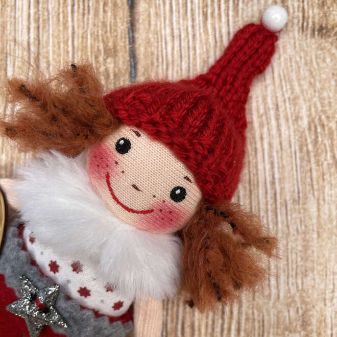 Mini Wichtel rot mit Stern